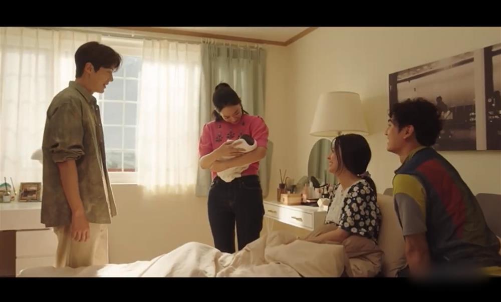 Kim Seon Ho lạnh lùng bỏ con ngoài đời nhưng lên phim lại diễn cực ngọt-4