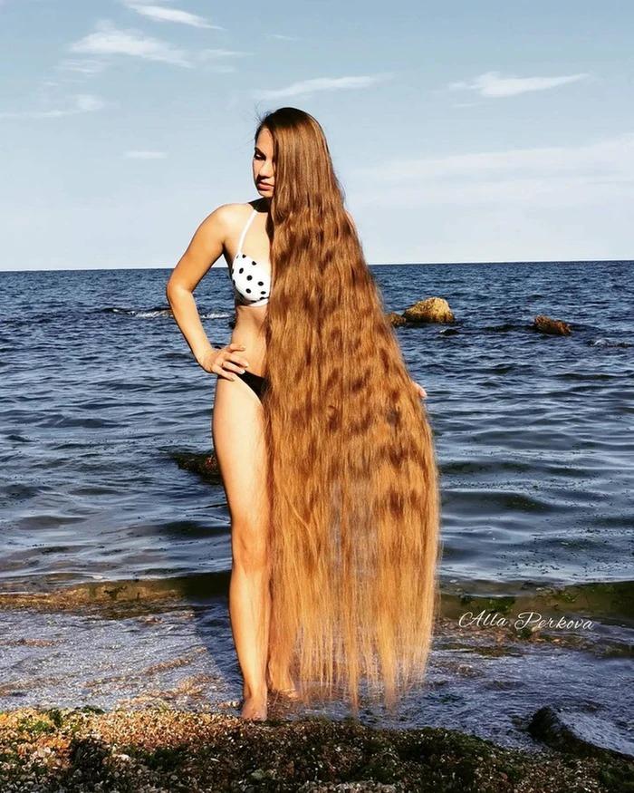 Cô gái không cắt tóc suốt 26 năm và kết quả gây sốc!-5