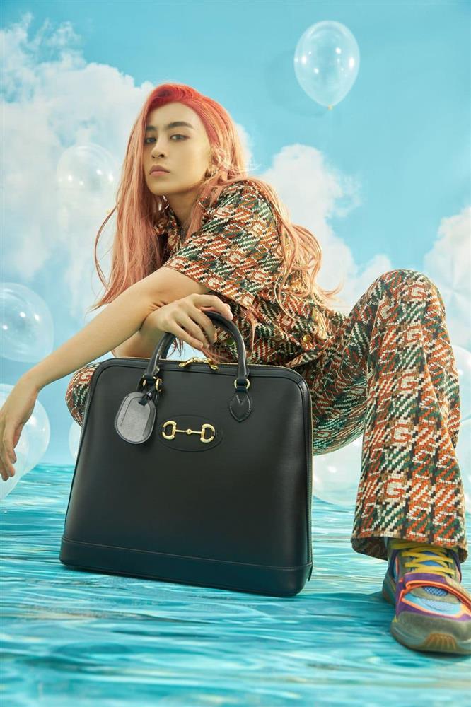 Gil Lê gây sốc với mái tóc dài thượt màu đỏ trong ngày Phụ nữ-6