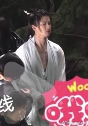 Nhậm Gia Luân xấu hổ ê chề bị phát hiện dùng cơ bắp giả-7