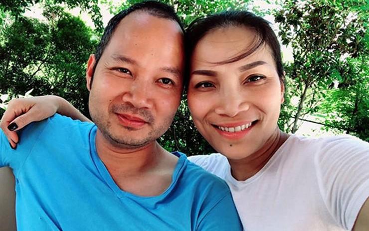 Bị bạn thân tiết lộ sắp ly hôn, ca sĩ Hồng Ngọc nói gì?-1