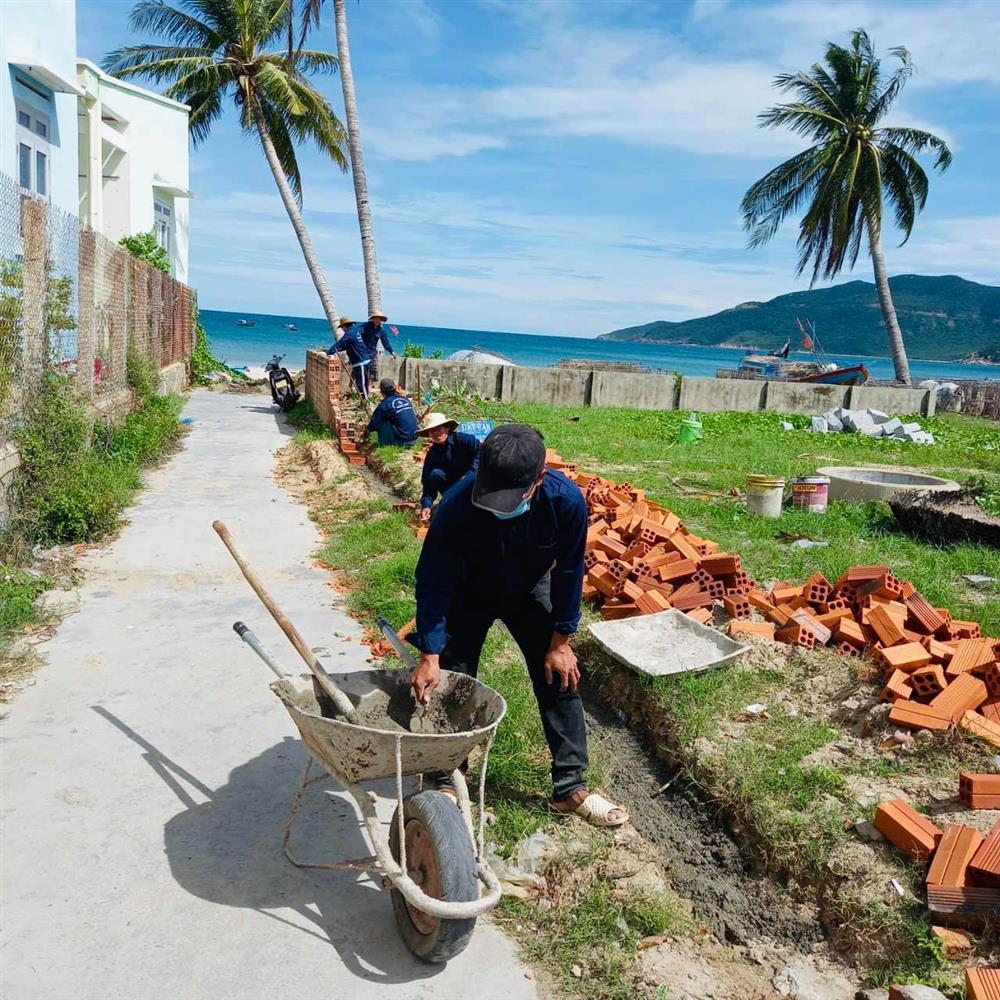 Phan Như Thảo đáp trả tin đồn nuôi chồng già thất nghiệp-1