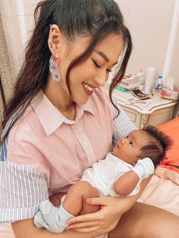 Ảnh cận mặt quý tử nhà Phan Thành - Primmy Trương-4