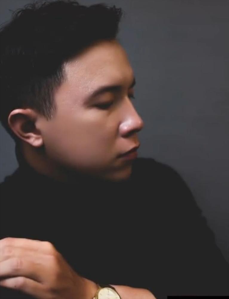 MC ruột bà Hằng chiếm spotlight với góc nghiêng thần thánh-2