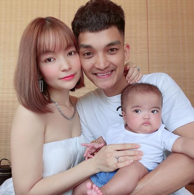 Con gái Mạc Văn Khoa quạu hết nấc khi ăn tiệc nhà Pha Lê-8