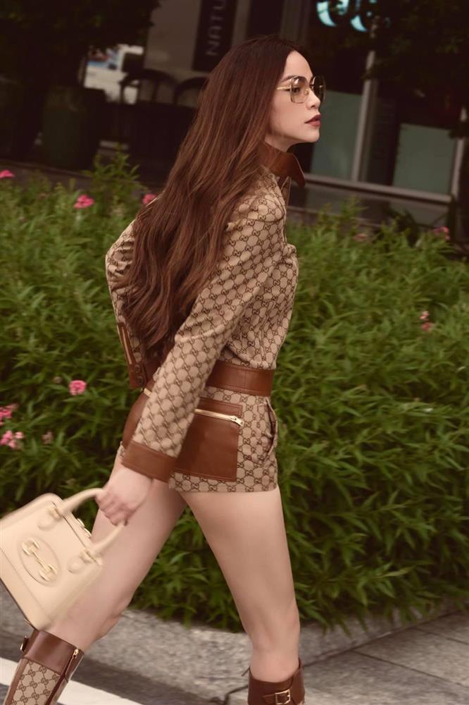 Hà Hồ bất lực nhìn túi hiệu 100 triệu bị giày xéo như đồ chợ-2