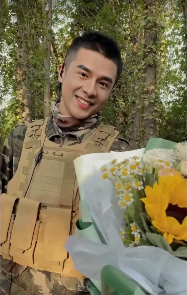 Rồi ai cũng già, chỉ có Đan Trường bất biến trêu ngươi thời gian!-2