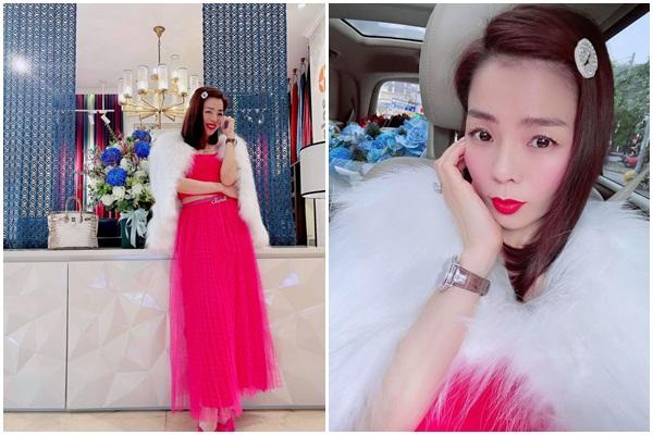 Hết giãn cách, Lệ Quyên quằn quại bò lê ở phòng tập như nhà riêng-11