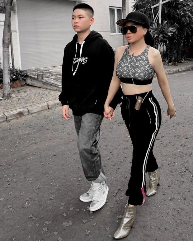 Rich kid nổi tiếng Quận 7 hiếm hoi tiết lộ về ba-3