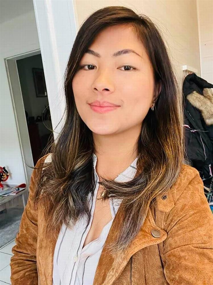 Clip: 2 con trai của cô bé Hmong nói tiếng Việt cưng xỉu-2