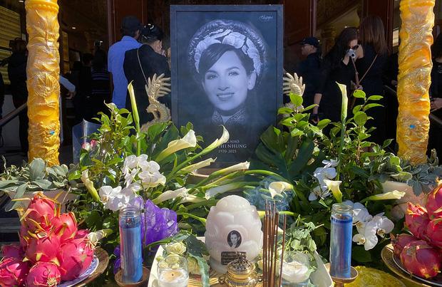 Wendy khóc mẹ, Trizzie Phương Trinh hứa giải oan cho Phi Nhung-1