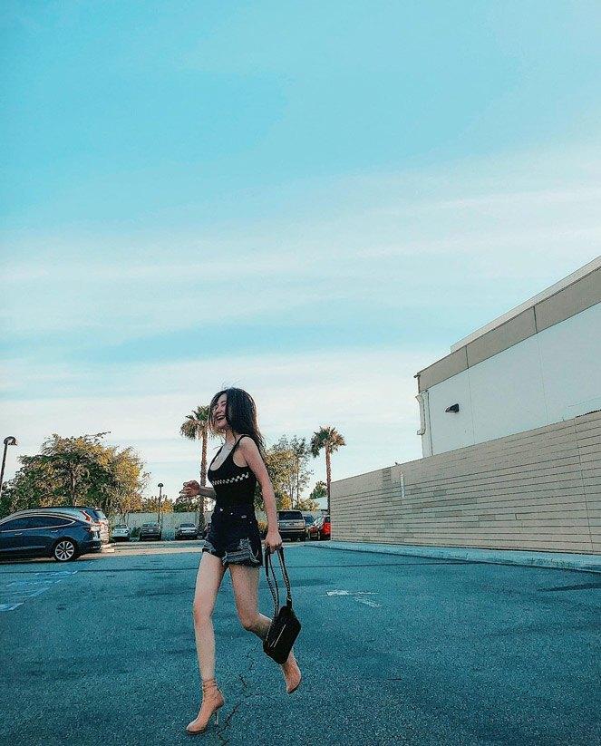 Hương Tràm bung lụa giữa đất Mỹ với body mlem, lộ hình xăm hiểm-10