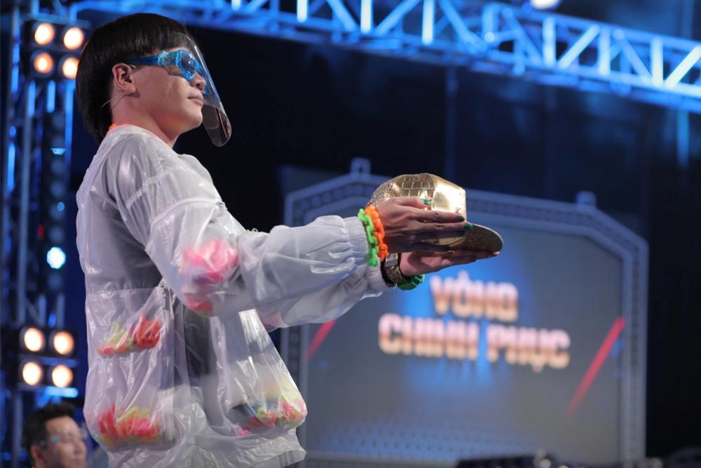 Rap Việt tập 2: Chưa cất giọng, quái vật Blacka đã được chọn-9