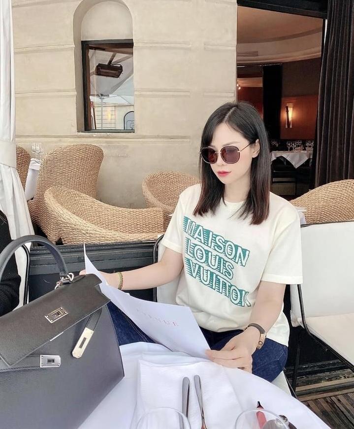 Body xịn đét, cuộc sống giàu có của con dâu tỷ phú Hoàng Kiều-5