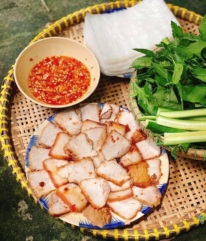 Phát thèm mâm cơm đậm chất miền Tây của gái đảm 9X-1