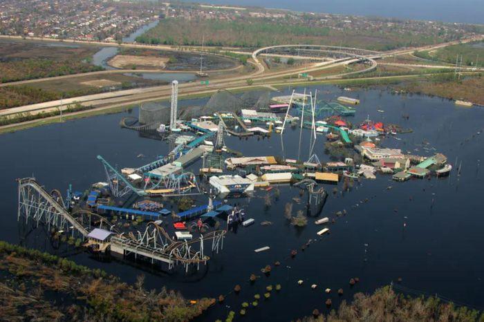 Bên trong công viên ma ám lạnh sống lưng nhất thế giới-8