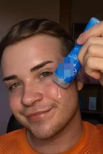 Tai hại từ trào lưu trang điểm bằng gel bôi trơn trên TikTok-1