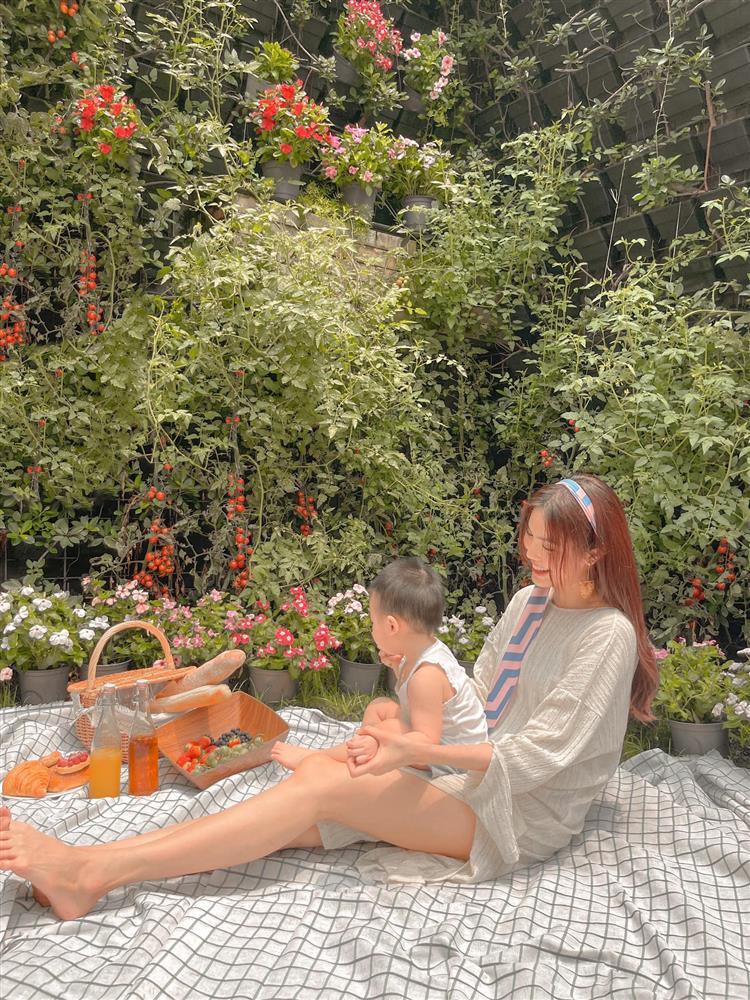 Chồng Lan Khuê hiếm hoi khoe tổ ấm, quý tử chiếm spotlight-3