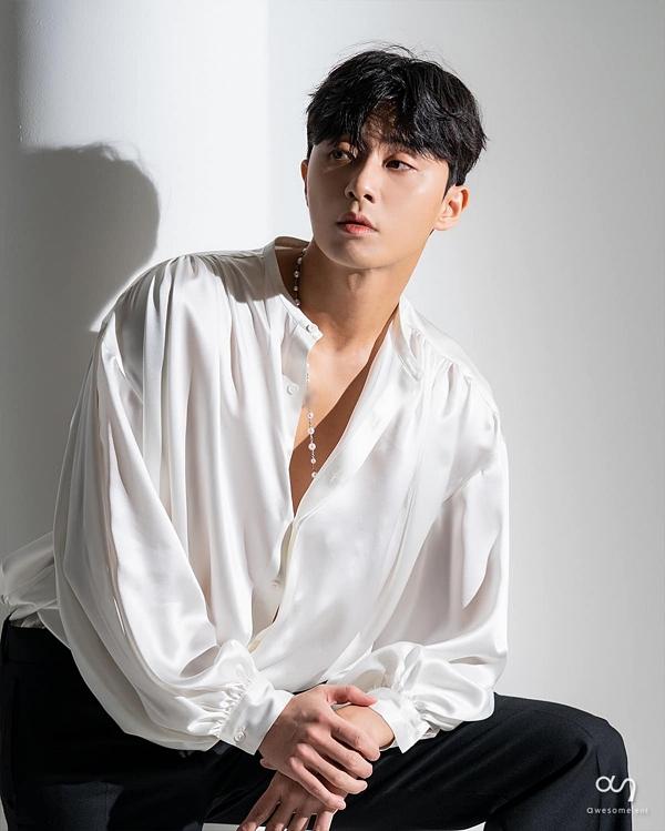 2.Park Seo Joon
Park Seo Joon gần đây đã gây được sự chú ý khi sẽ đảm nhận một vai trong bộ phim của Marvel 