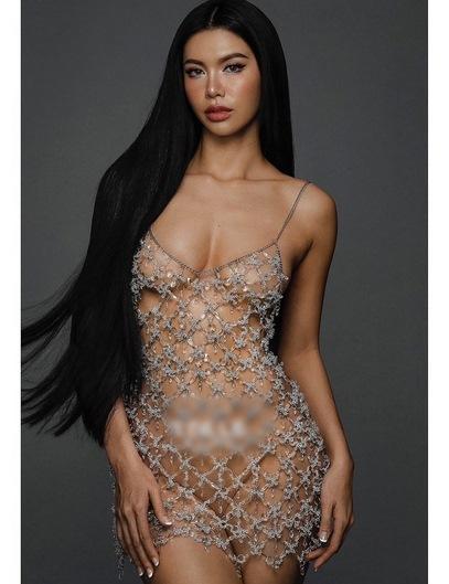 Minh Tú - Hoàng Thùy catwalk chung sàn runway giữa ồn ào nghỉ chơi-1