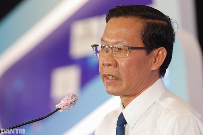 Hàng quán TP.HCM bao giờ được phục vụ khách tại chỗ?-3