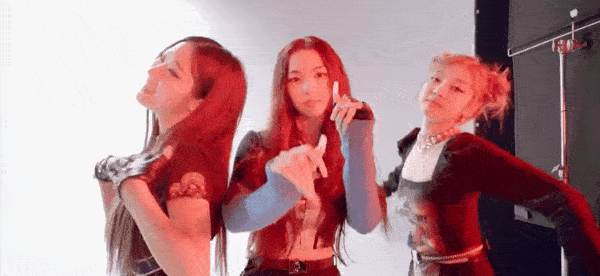 Thành viên nhóm aespa xin lỗi khi hát theo từ phân biệt chủng tộc-1