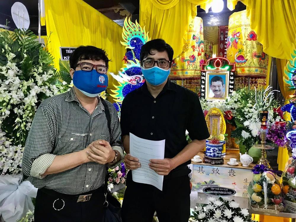 Đồng nghiệp đưa tiễn đạo diễn Trần Cảnh Đôn về nơi an nghỉ-2