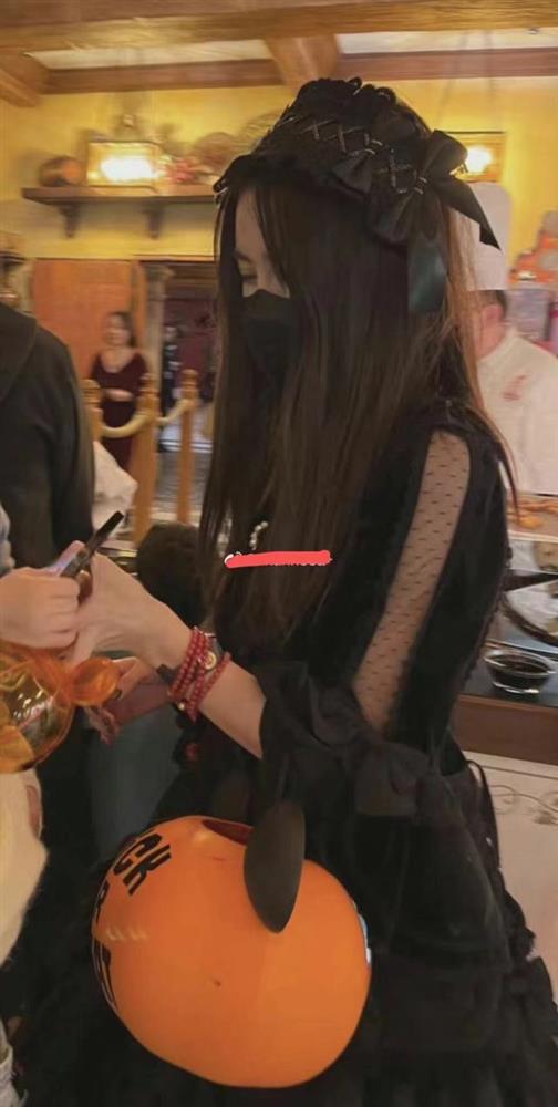 Con trai Huỳnh Hiểu Minh - Angela Baby giống bố như lột-5