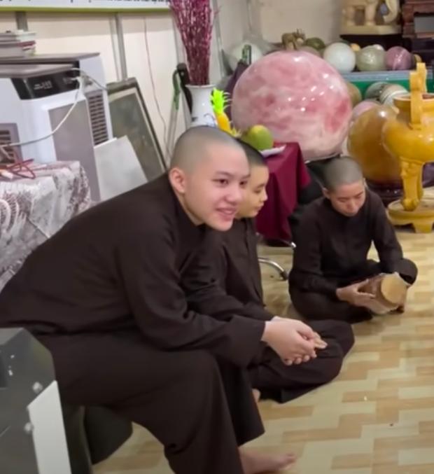 Á quân The Voice Kids 2014 xuất thân Tịnh thất Bồng Lai giờ ra sao?-7