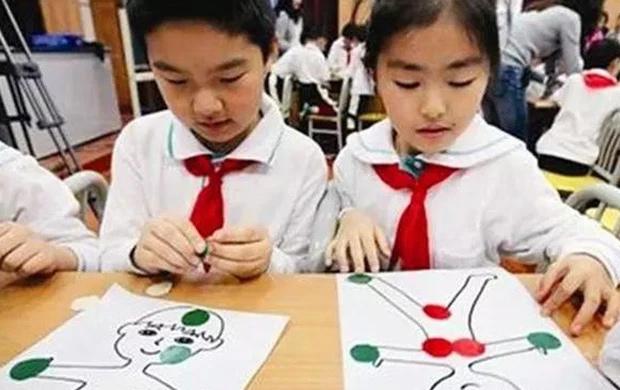 Con được học giáo dục giới tính, mẹ gọi điện mắng giáo viên-2