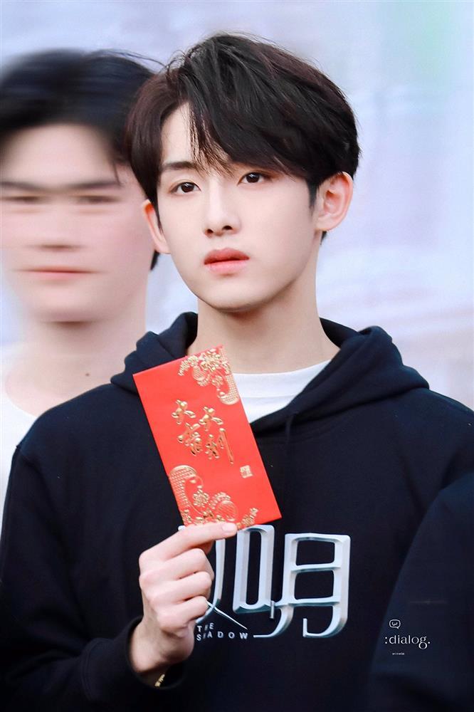 Âu Dương Na Na bị chê đóng vai chính mà diễn dở như hạch-4