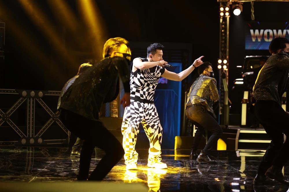 Karik ở Rap Việt chanh sả, tới Running Man bị xé đồ tả tơi-7