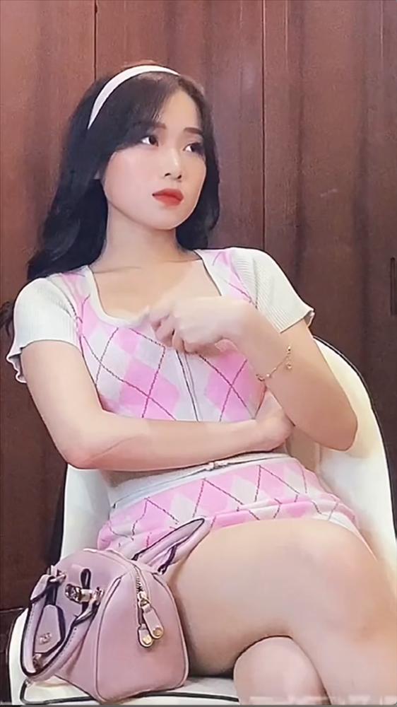 Tiểu thư RMIT bị mỉa mai khi tập dượt làm dâu nhà tài phiệt-1