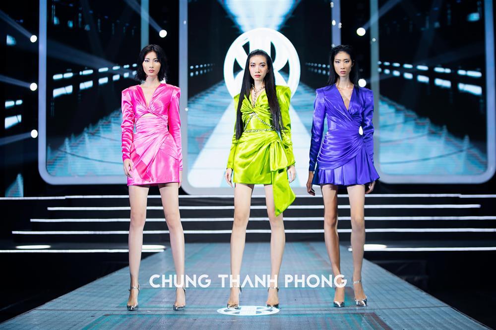 SỐC: Một chân dài chửi tục khi Hoàng Thùy - Minh Tú diễn vedette-10