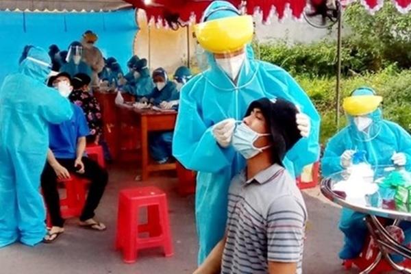 Bình Dương: Phát hiện 783 trường hợp nghi nhiễm COVID-19-3