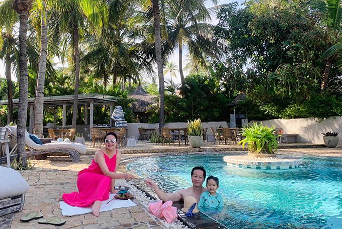 Sao Việt sau kỳ nghỉ dịch: Người mua xe 4 tỷ, kẻ xây resort-7