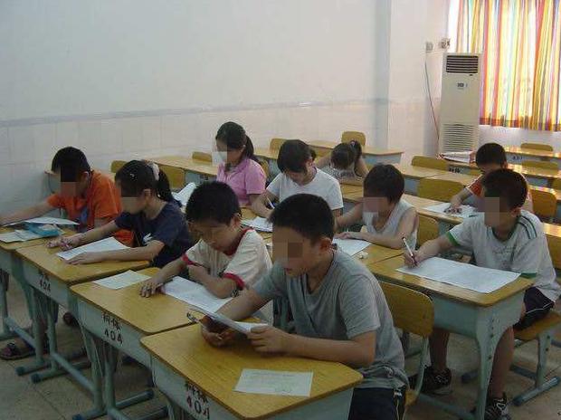 Cô giáo nhận kết đắng khi mời mẹ học sinh điểm thấp phát biểu-3