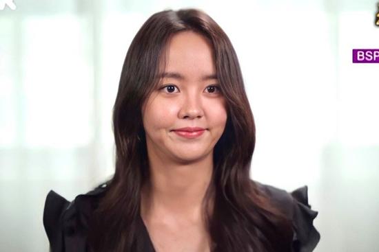 Sao nhí đình đám Kim So Hyun lộ mặt nọng, già đi chục tuổi