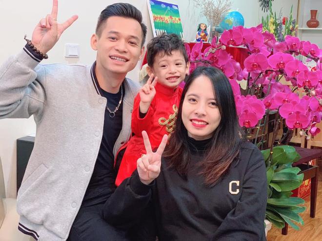 Con trai mải chơi gặp nạn, vợ streamer Độ Mixi bình tĩnh nói 4 từ-2