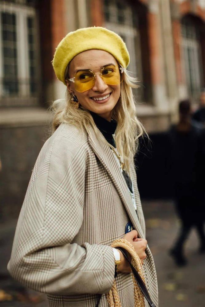 Cúc Tịnh Y, Triệu Lộ Tư khoe style tiểu thư với mũ nồi-8