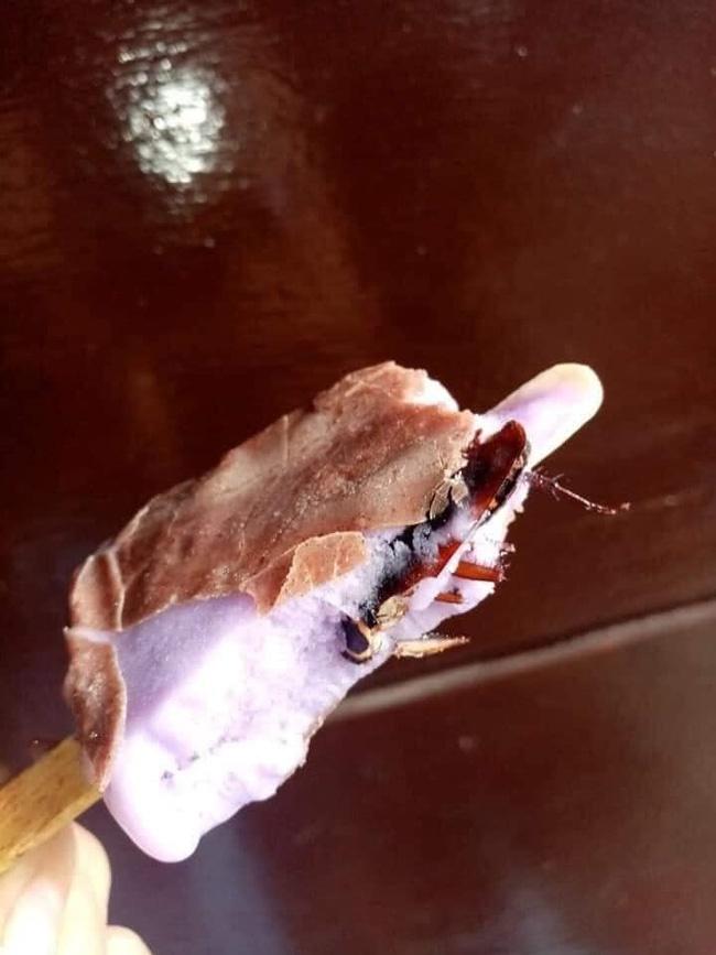 Ăn gần hết chiếc bánh, cơn ói trào lên vì phát hiện tiểu cường-6