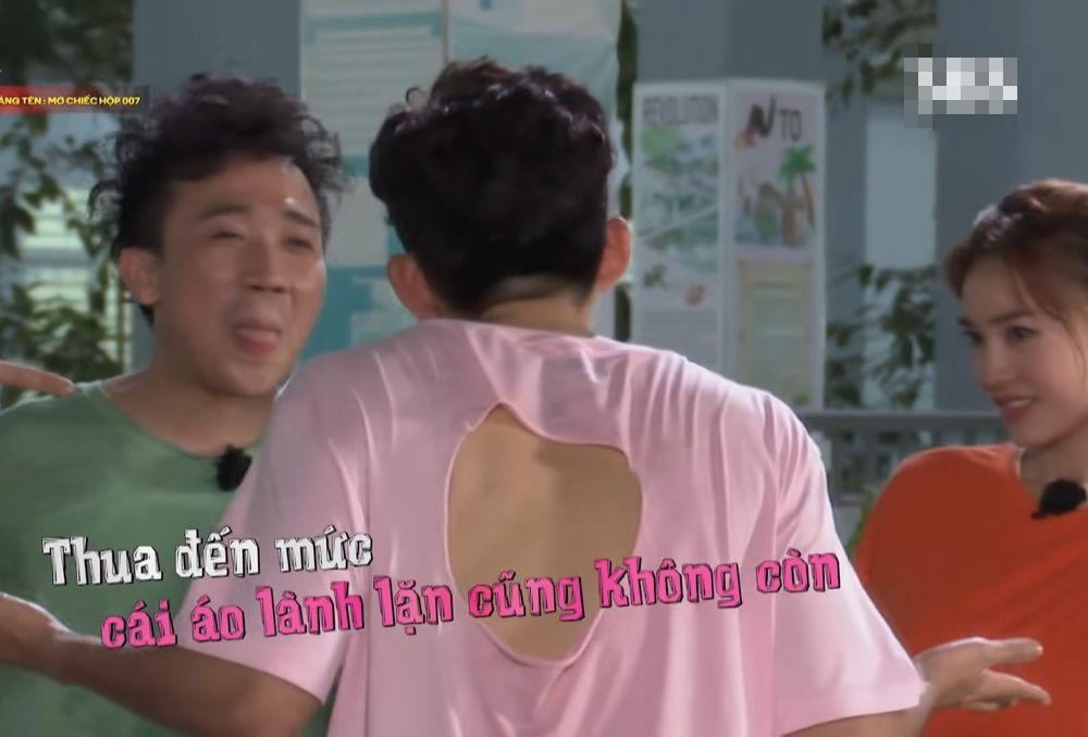 Chơi Running Man, dàn sao bị xé đồ thô bạo, áo không còn để mặc-7