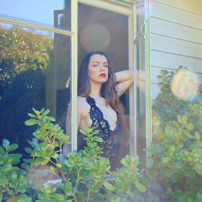 Cô gái cụt chân trở thành mẫu nổi tiếng và câu chuyện truyền cảm hứng-3