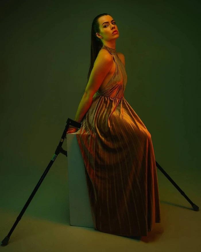 Cô gái cụt chân trở thành mẫu nổi tiếng và câu chuyện truyền cảm hứng-6