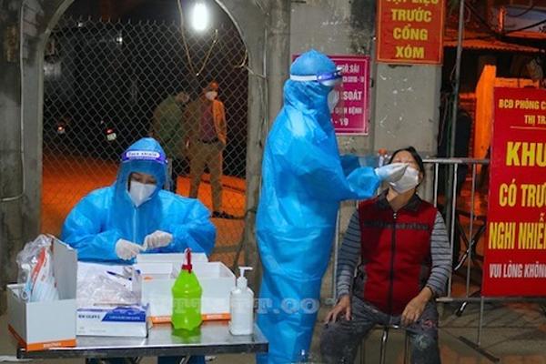 Hà Đông phong tỏa 1 salon tóc, khẩn tìm người vì ca Covid-19-1