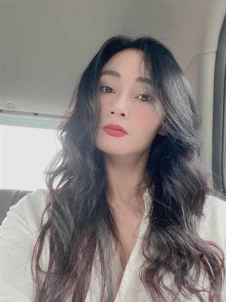 Bà Xuân U50 vào vai gái trẻ mới ra trường hậu Hương Vị Tình Thân?-8