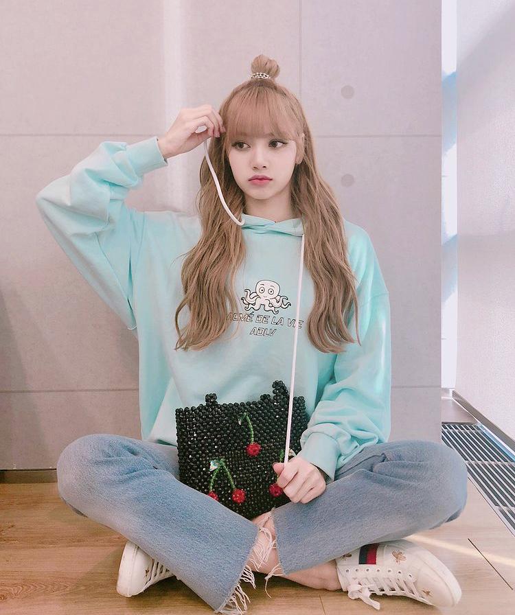 Mix đồ mùa đông cá tính, chất chơi như 4 mỹ nhân BLACKPINK-3