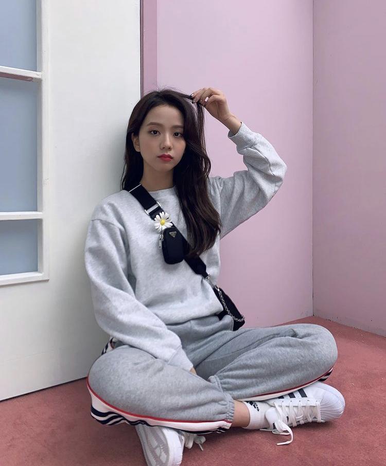 Mix đồ mùa đông cá tính, chất chơi như 4 mỹ nhân BLACKPINK-5