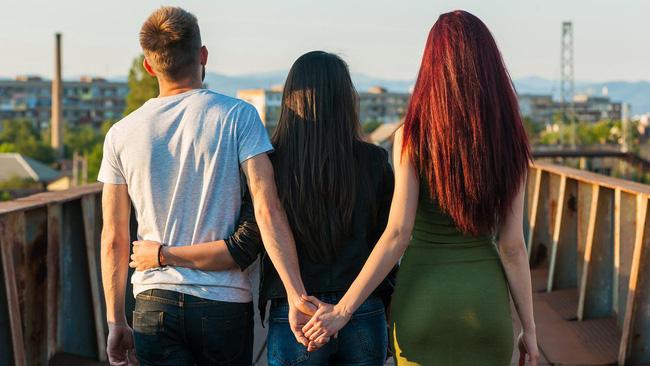 Kiểu quan hệ mang tên loài gián bọ: Sự tỉnh táo của bạn ở đâu?-2