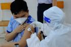 29 học sinh một trường tại TPHCM dừng tiêm vaccine Covid-19 vì đã là F0